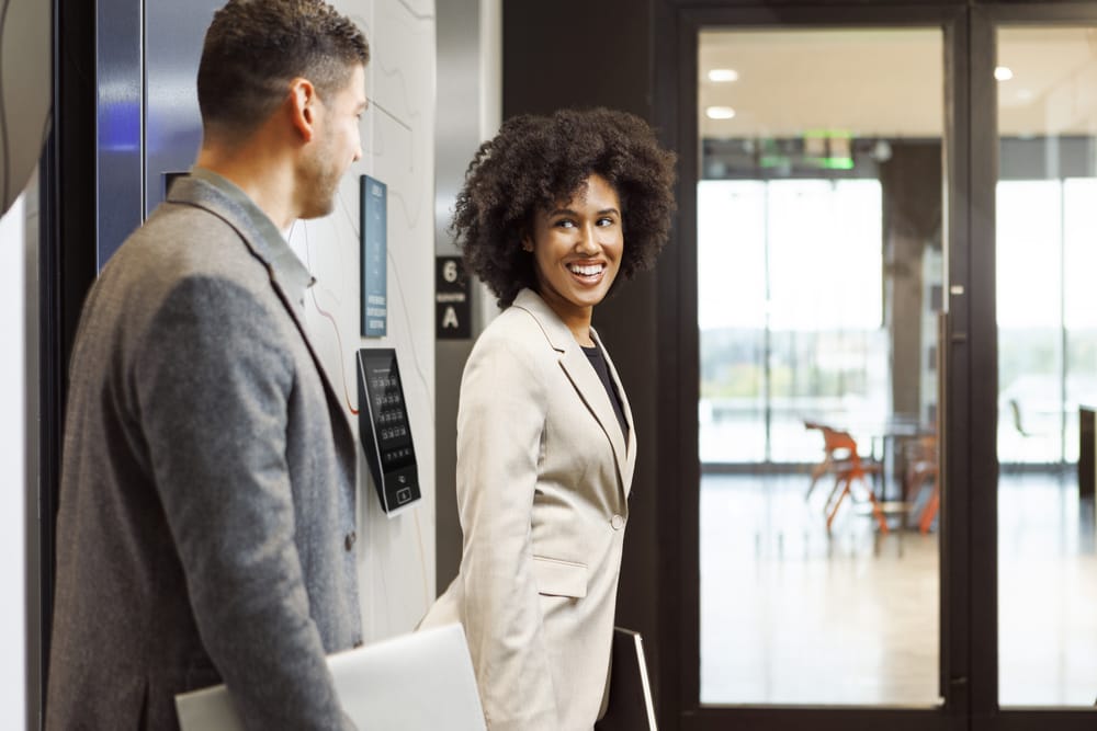 Equipe de vendas da TK Elevator em ação